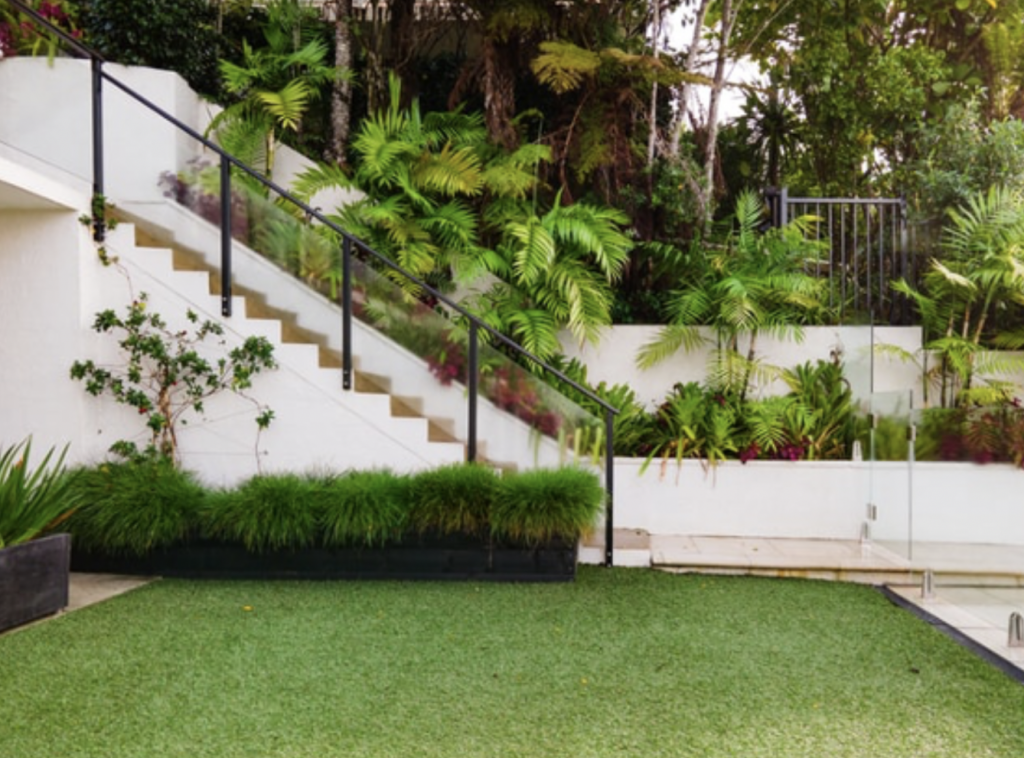 5 Ways to Use Artificial Plants In Your Home Décor & LandscapingOnya