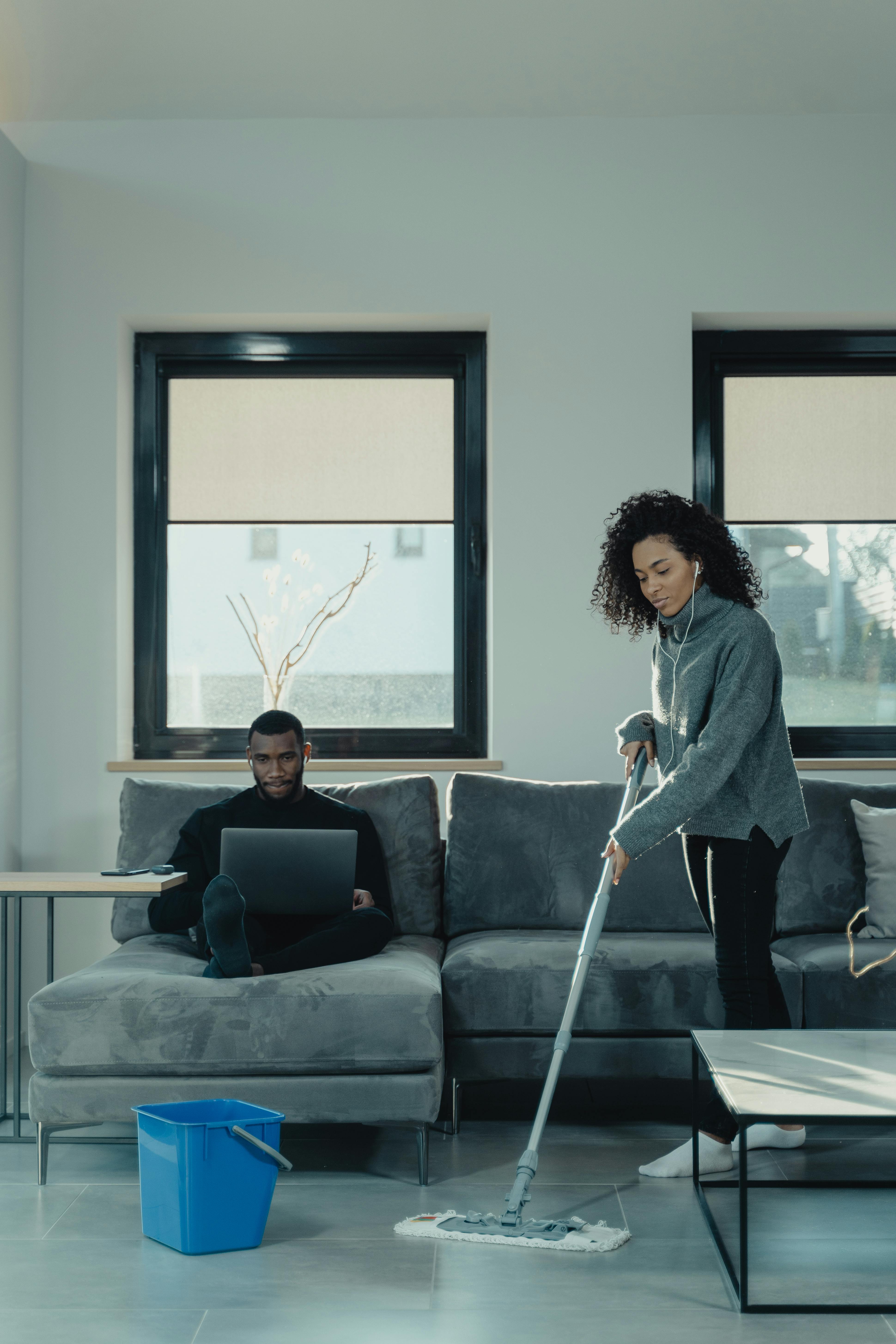 9 Must-Haves For Keeping Your Workplace Clean And Healthy - Onya Magazine